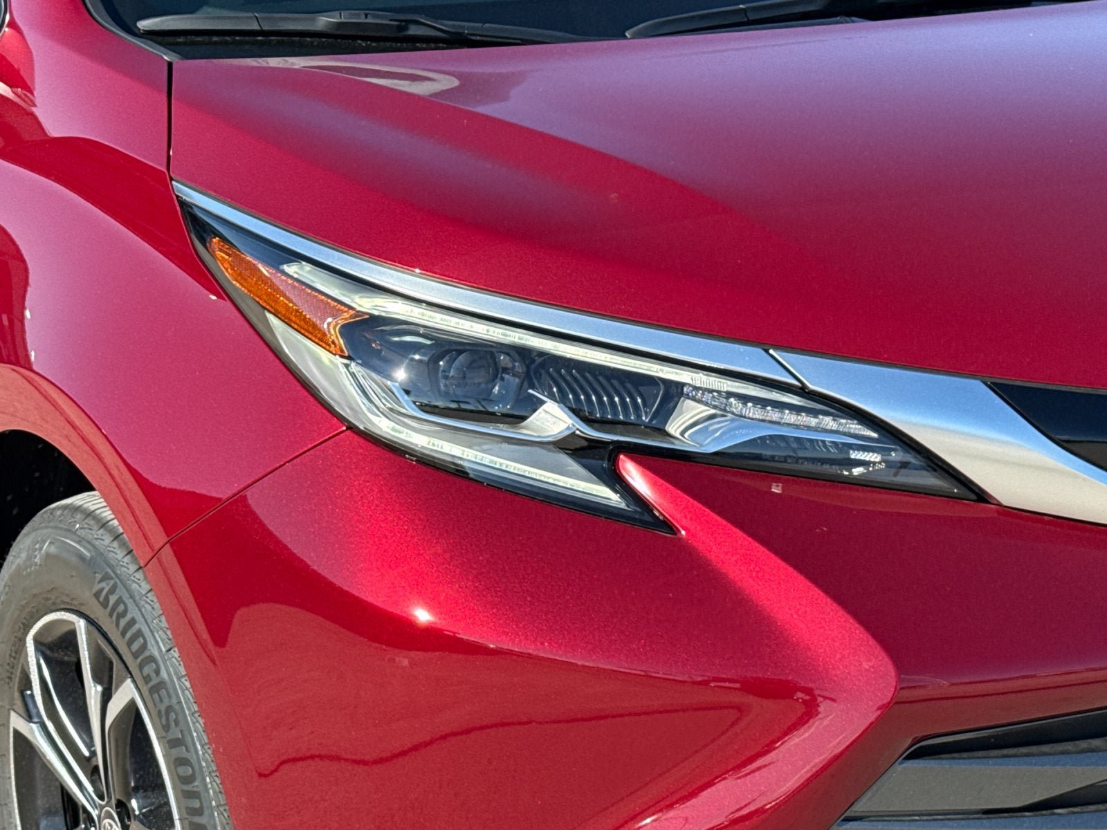 New 2026 Toyota Sienna Platinum AWD/4WD image 30