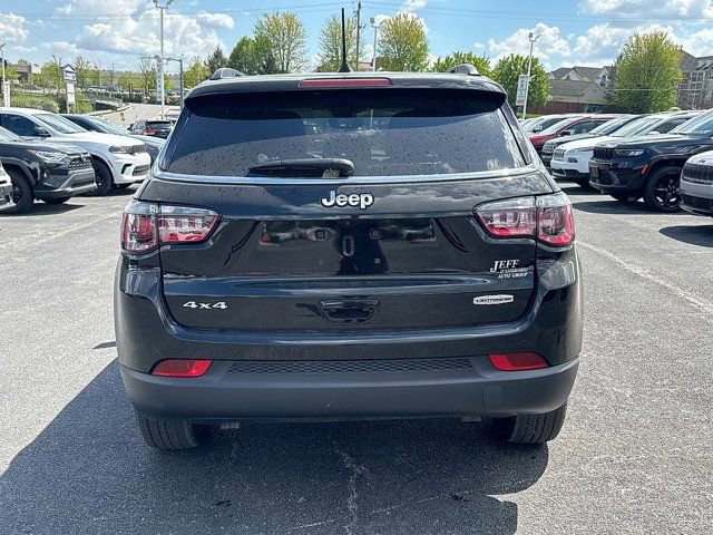 Certified 2024 Jeep Compass Latitude image 7