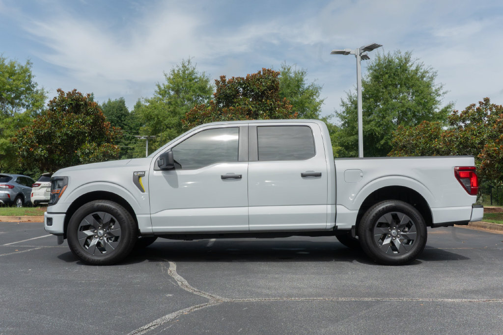 Used 2025 Ford F150 STX w/ Equipment Group 200A RWD image 5