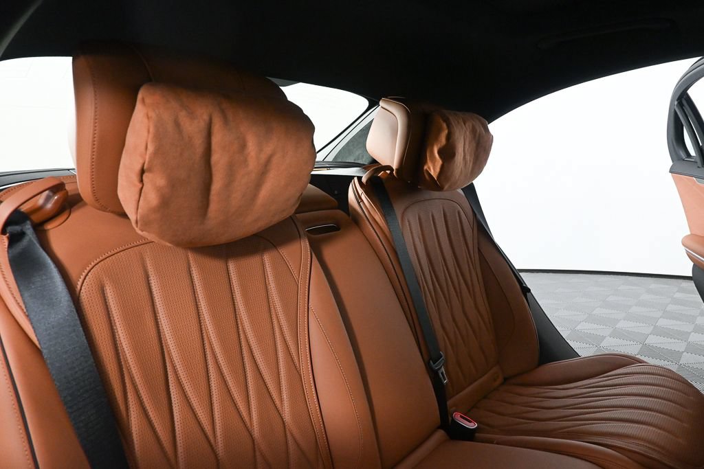 Certified 2024 Mercedes-Benz S 63 AMG S w/ Rear Seat Package image 19