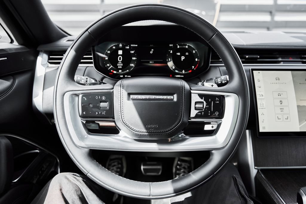 Used 2025 Land Rover Range Rover Long Wheelbase SE image 53