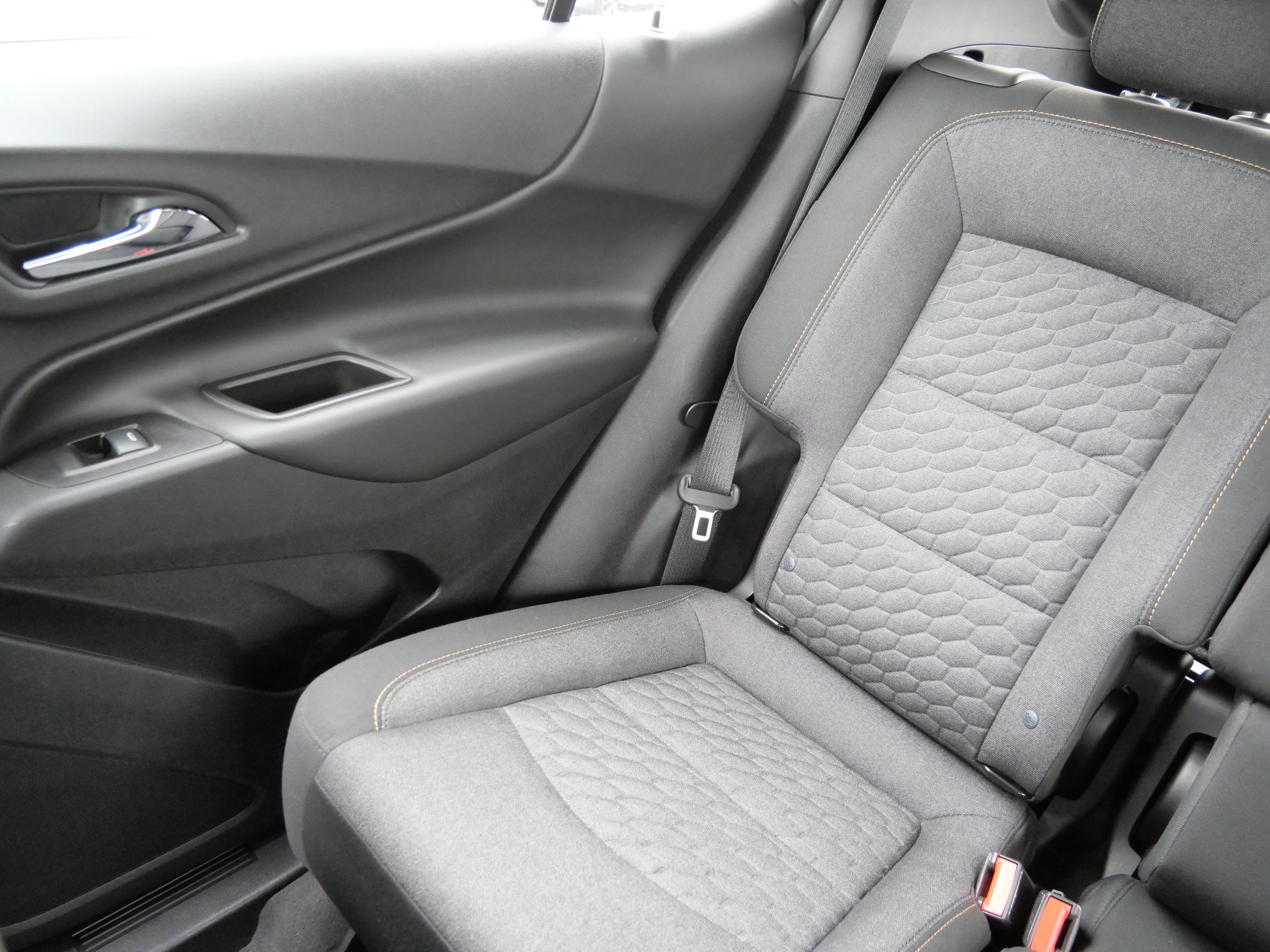 Used 2018 Chevrolet Equinox LT AWD/4WD image 11
