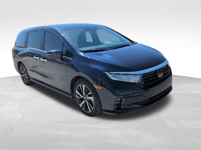 Used 2023 Honda Odyssey Touring image 1