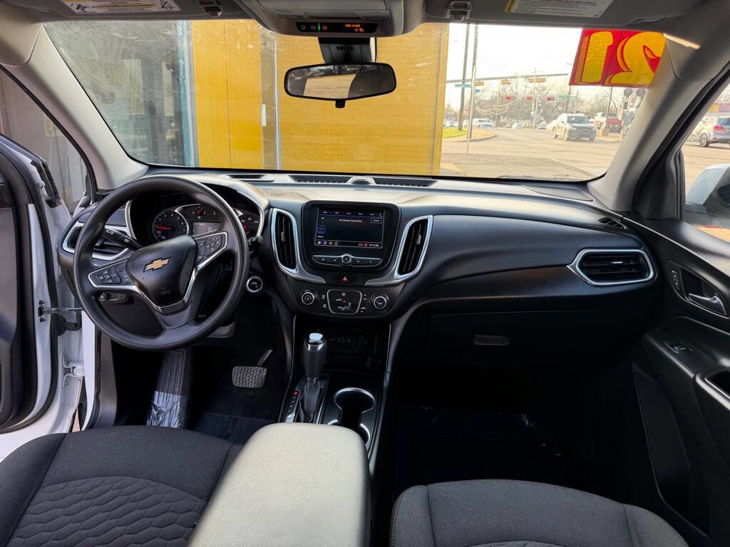 Used 2021 Chevrolet Equinox LT w/ LPO, Cargo Package AWD/4WD image 15