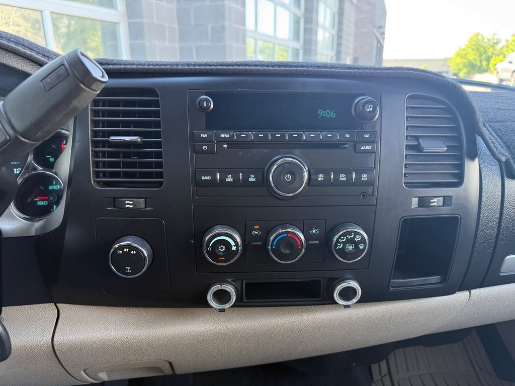 Used 2008 GMC Sierra 2500 SLE AWD/4WD image 27
