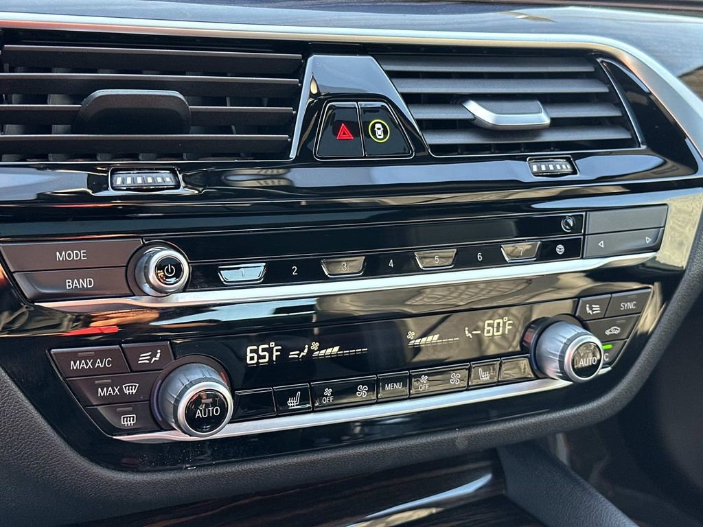 Used 2021 BMW 530i w/ Premium Package image 13