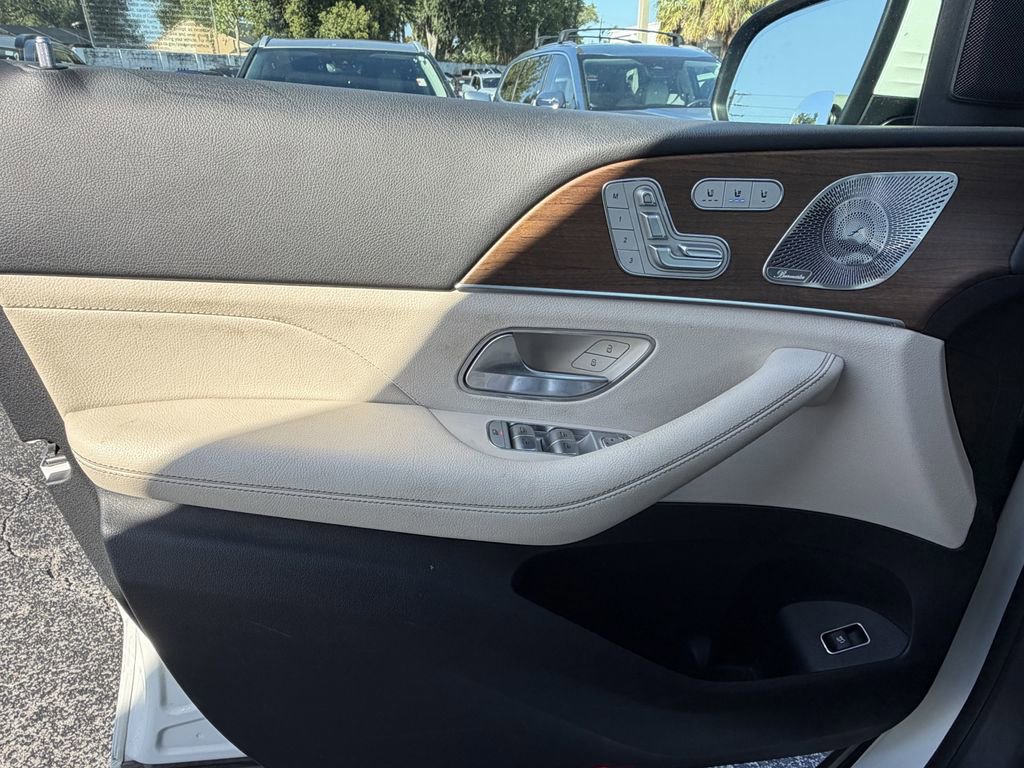 Used 2022 Mercedes-Benz GLS 450 4MATIC image 22