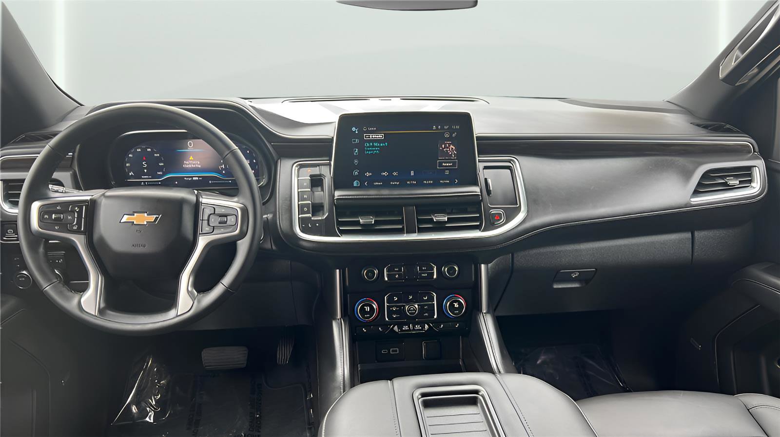 Used 2024 Chevrolet Tahoe LT w/ Luxury Package AWD/4WD image 9