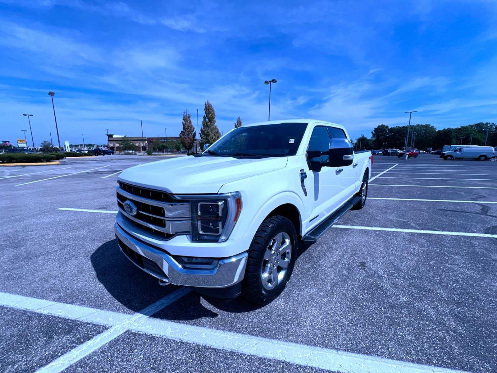 Used 2021 Ford F150 Lariat w/ Equipment Group 502A High AWD/4WD image 4