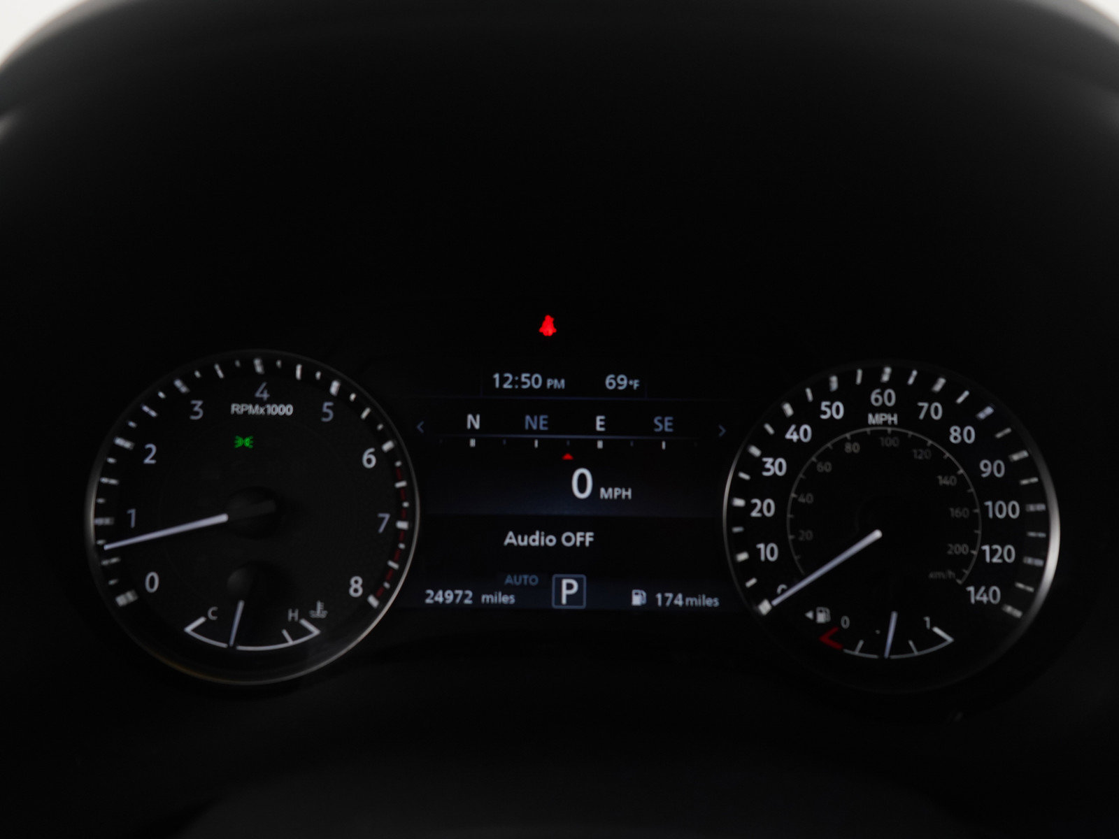 Used 2023 Nissan Armada SL image 32