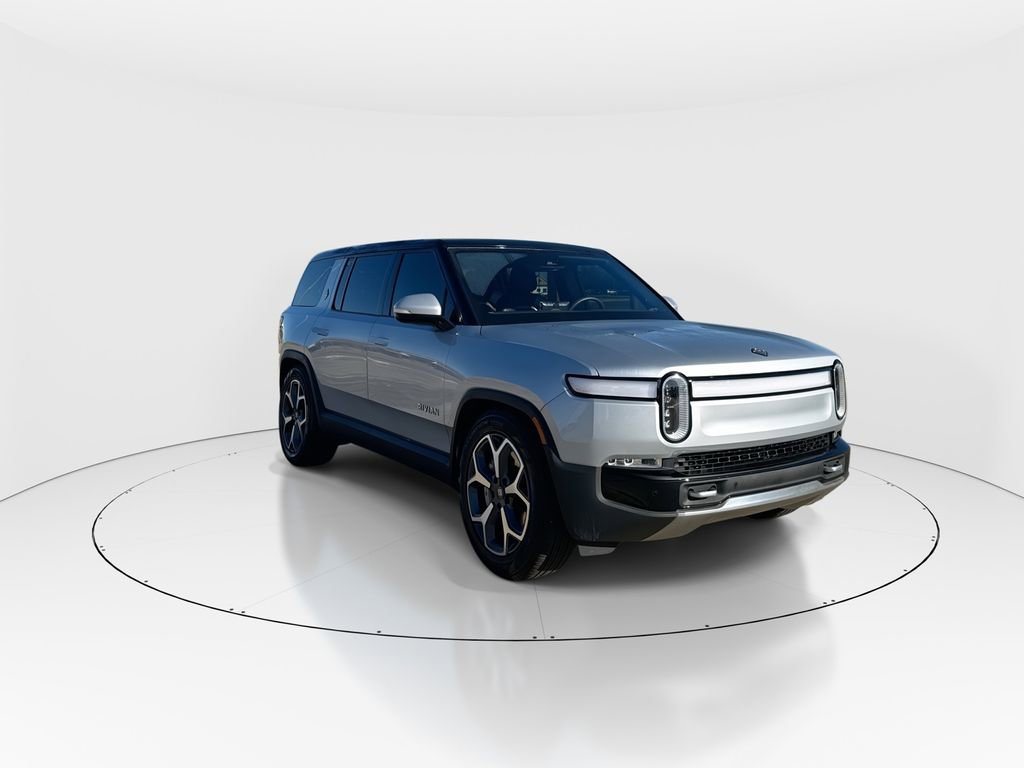 Used 2024 Rivian R1S Adventure image 2