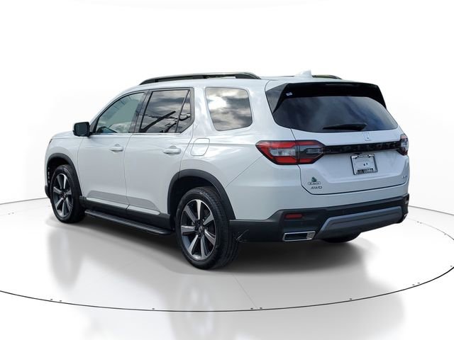 Used 2023 Honda Pilot Elite image 3