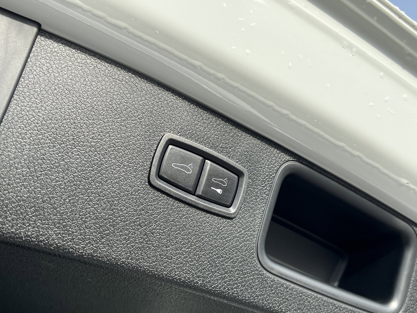 Certified 2024 Porsche Macan image 20