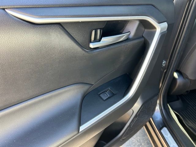 Used 2023 Toyota RAV4 XLE w/ Convenience Package image 21