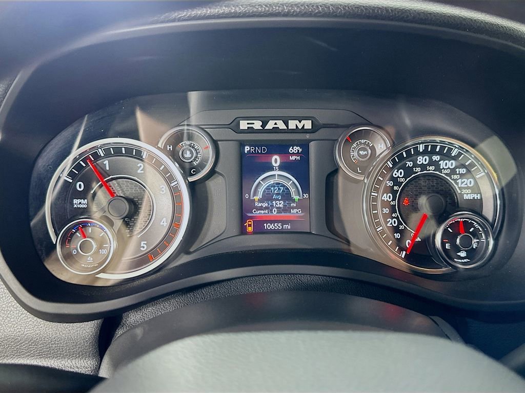 Used 2024 RAM 3500 Tradesman w/ Chrome Appearance Group image 24