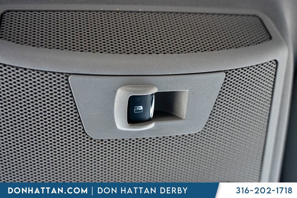 Used 2016 Ford F150 XLT w/ Equipment Group 302A Luxury image 21