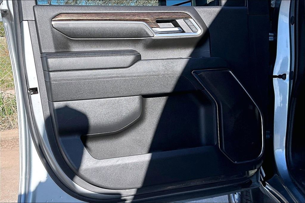 Used 2024 GMC Sierra 2500 SLE w/ SLE Convenience Package image 19