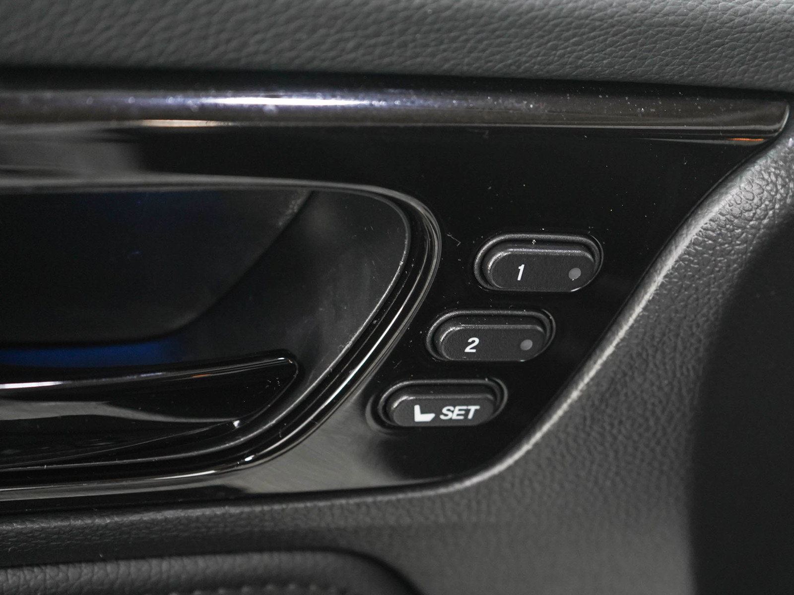 Used 2025 Honda Odyssey Elite image 23