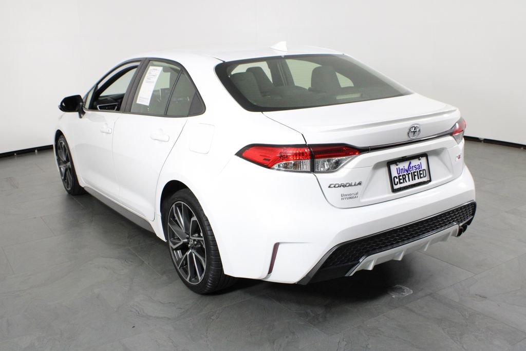 Used 2020 Toyota Corolla SE image 3