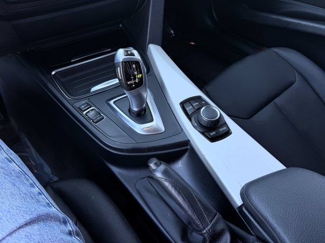 Used 2014 BMW 320i Sedan RWD image 24