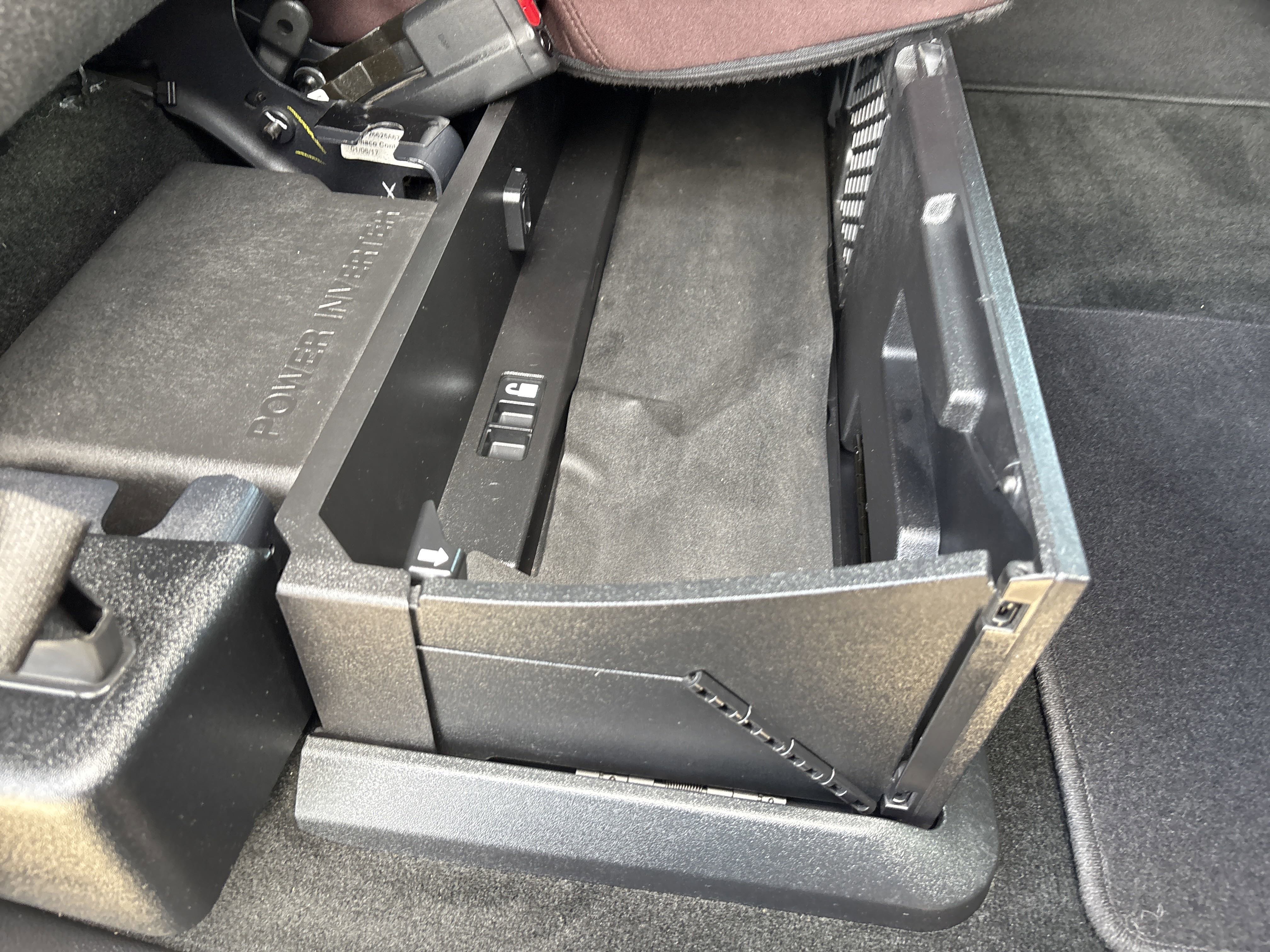 Used 2017 Ford F250 Platinum w/ Platinum Ultimate Package image 9