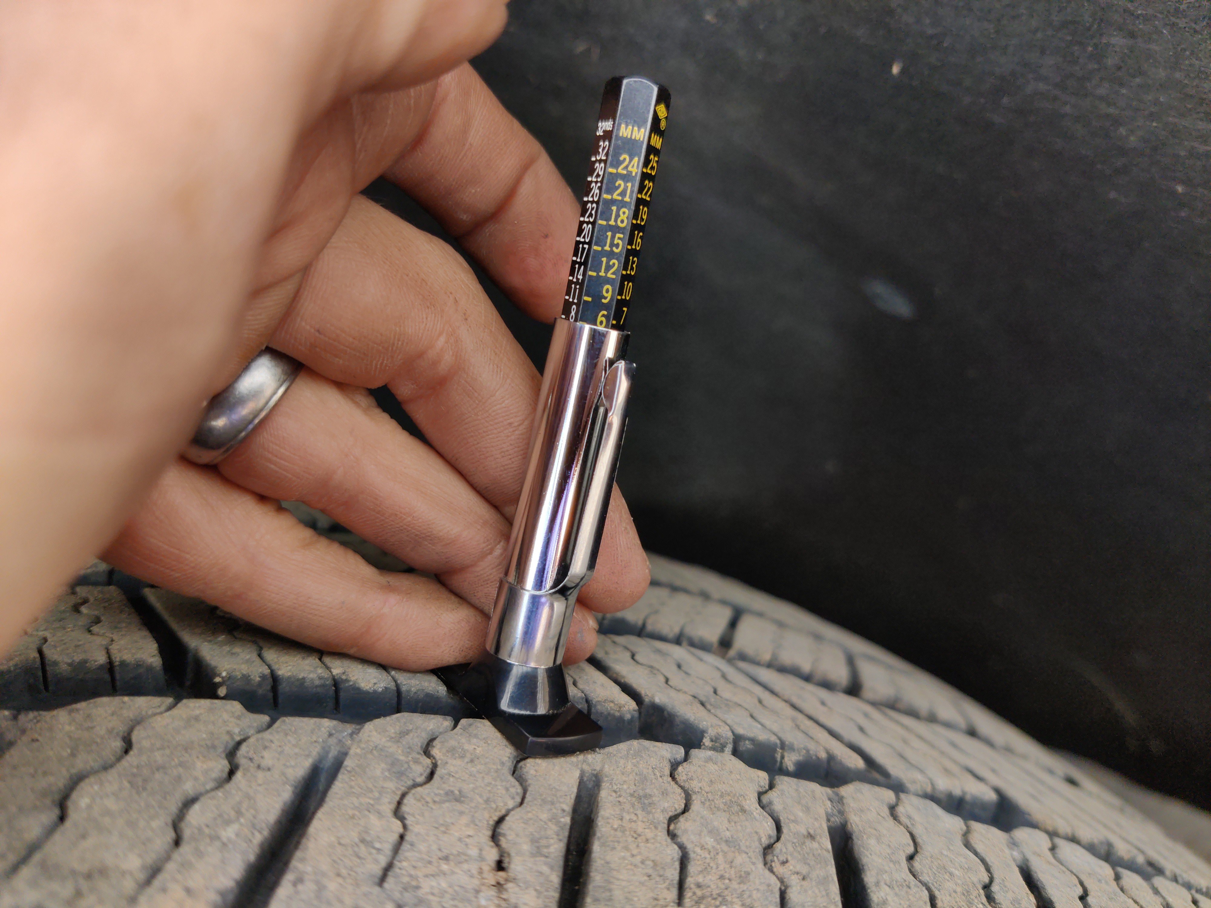 Used 2019 Cadillac Escalade Premium Luxury image 28