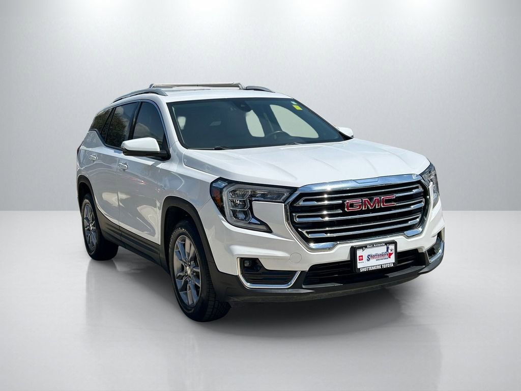 Used 2022 GMC Terrain SLT image 3