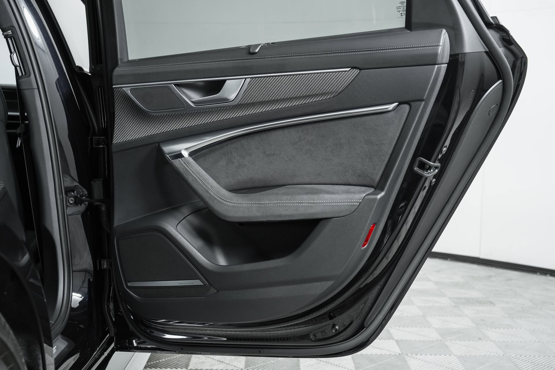 Used 2024 Audi RS 6 performance w/ Matte Carbon Package image 67