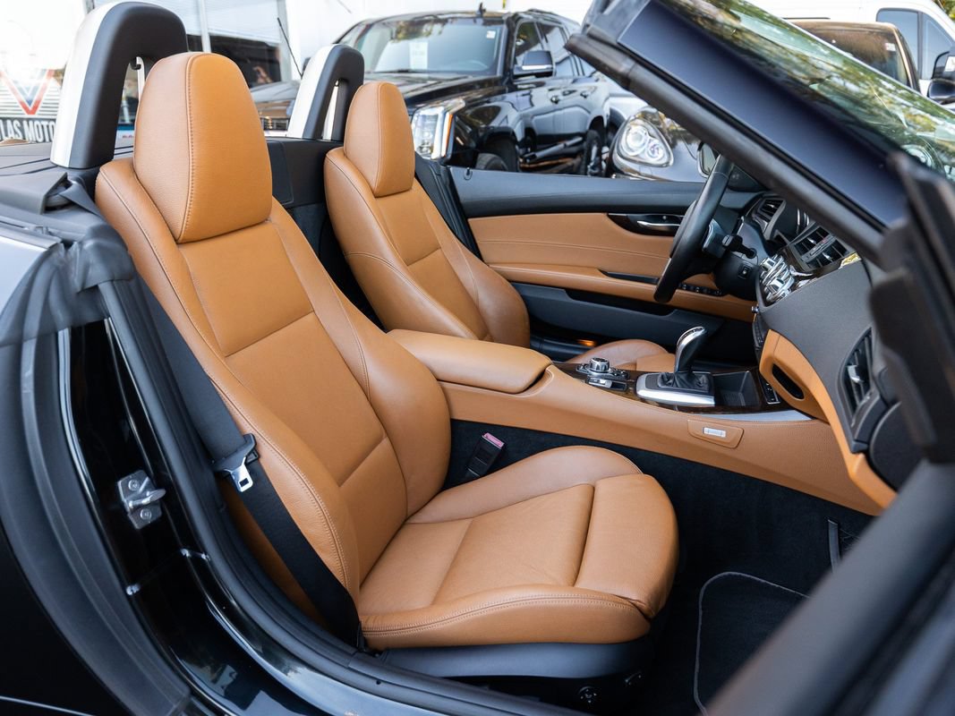 Used 2011 BMW Z4 sDrive35is RWD image 24