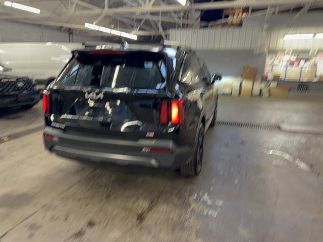 Used 2023 Kia Sorento S w/ Panoramic Sunroof Package image 11