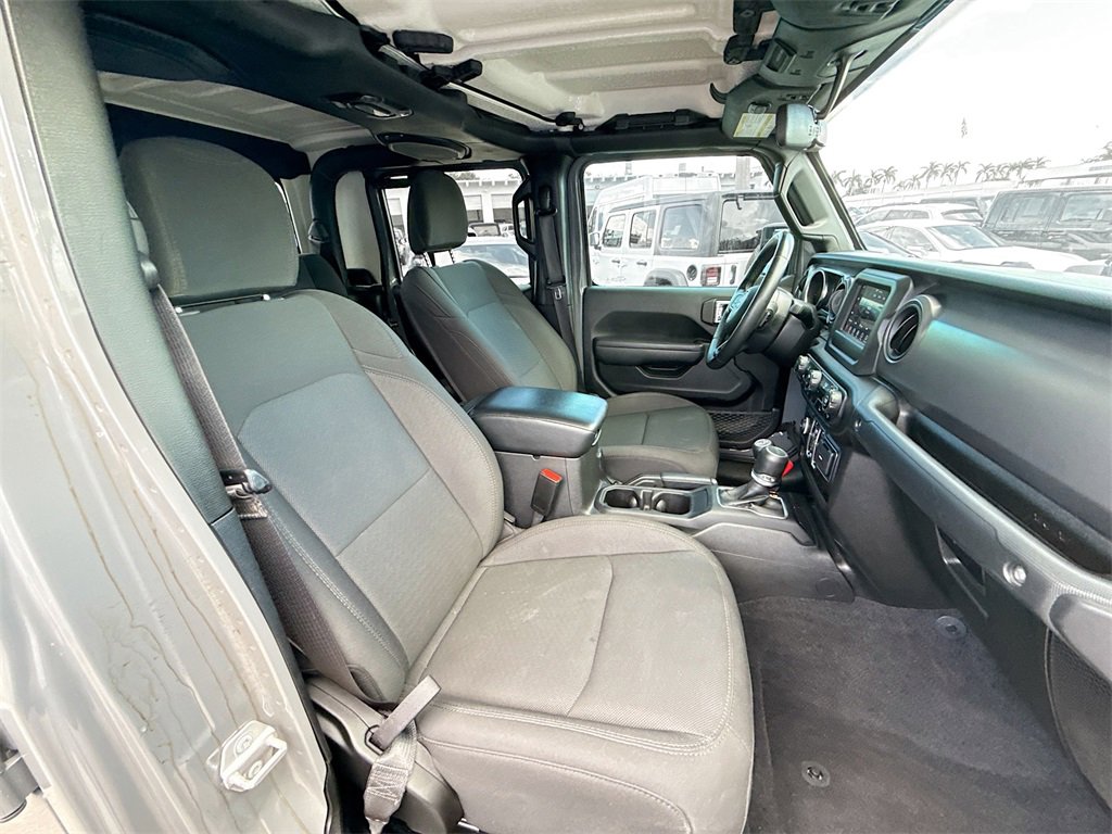 Used 2022 Jeep Gladiator Sport image 32