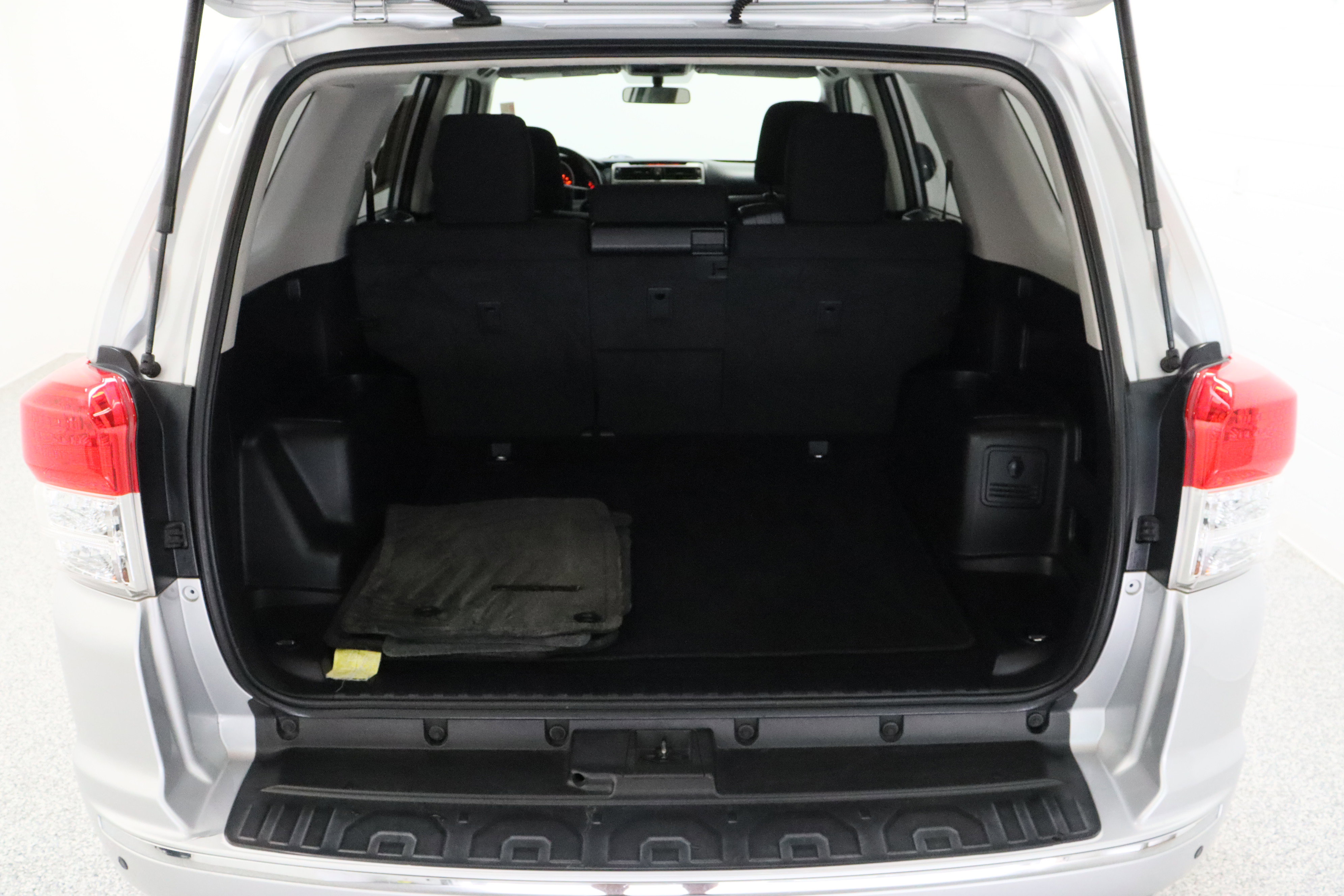 Used 2013 Toyota 4Runner SR5 image 28