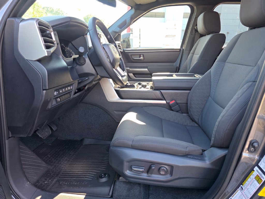 New 2026 Toyota Tundra SR5 w/ SR5 Convenience Package AWD/4WD image 24