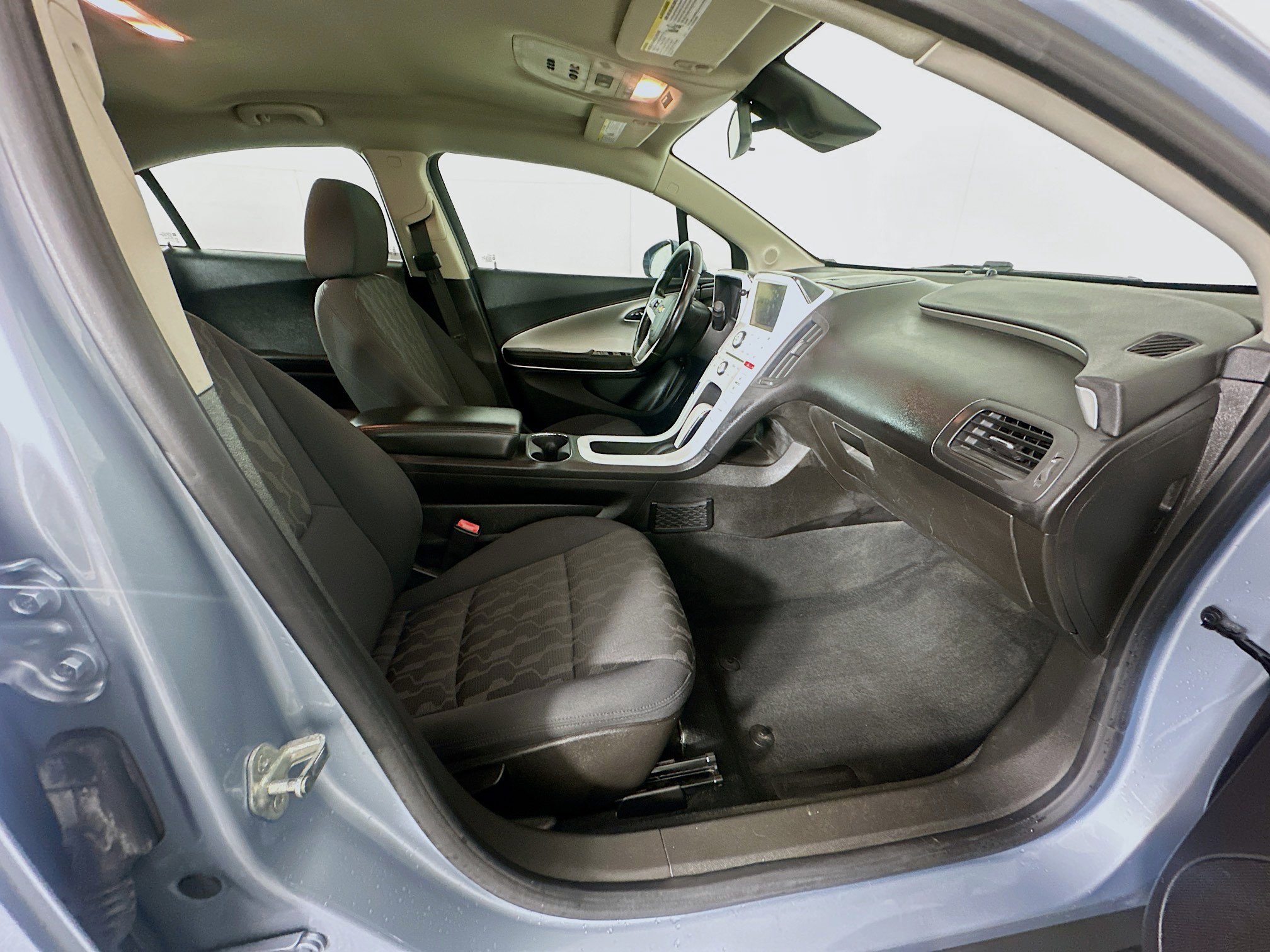 Used 2013 Chevrolet Volt w/ Enhanced Safety Package 2 image 30