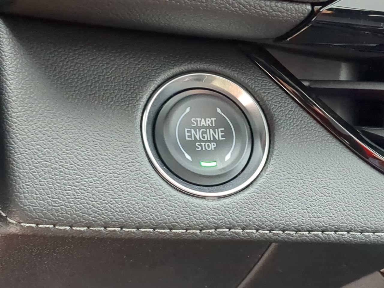 New 2026 Buick Enclave Sport Touring w/ Super Cruise Package FWD image 17