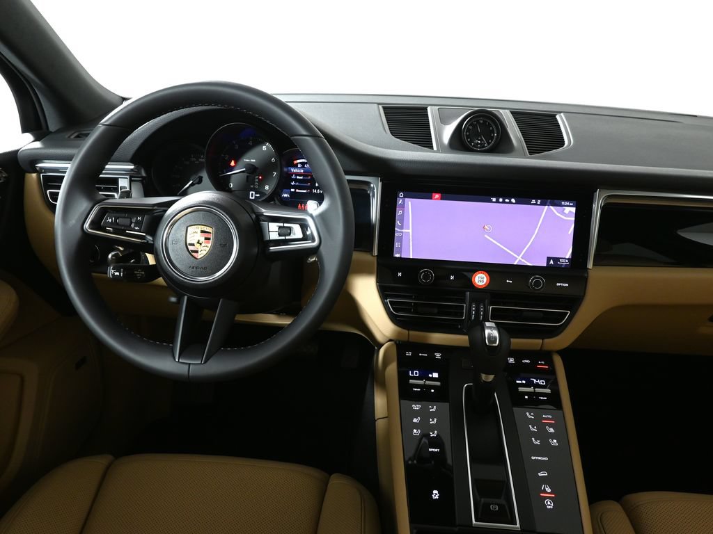 New 2026 Porsche Macan AWD/4WD image 16
