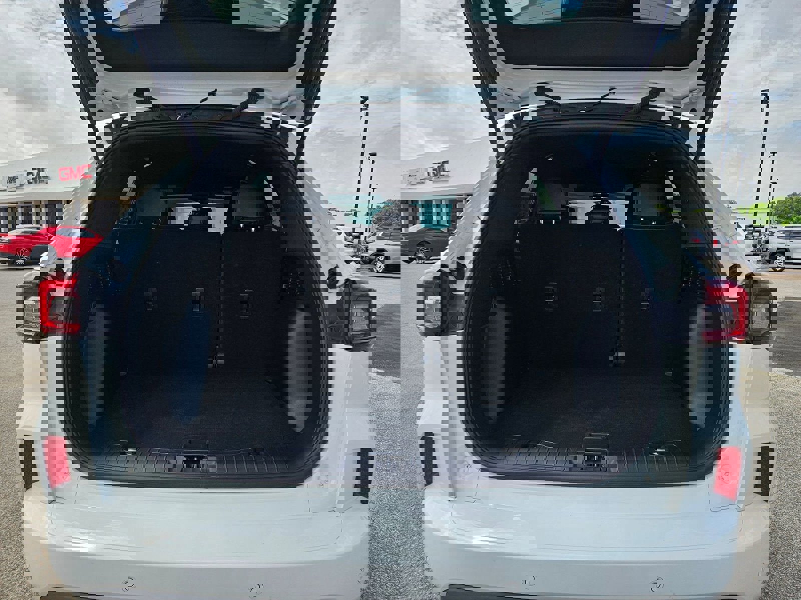 Used 2023 Ford Escape ST-Line w/ Tech Pack #1 image 4