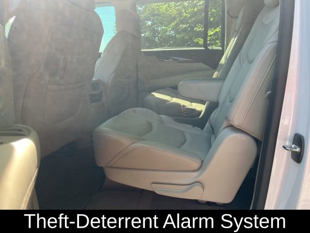 Used 2016 Cadillac Escalade ESV Luxury AWD/4WD image 16