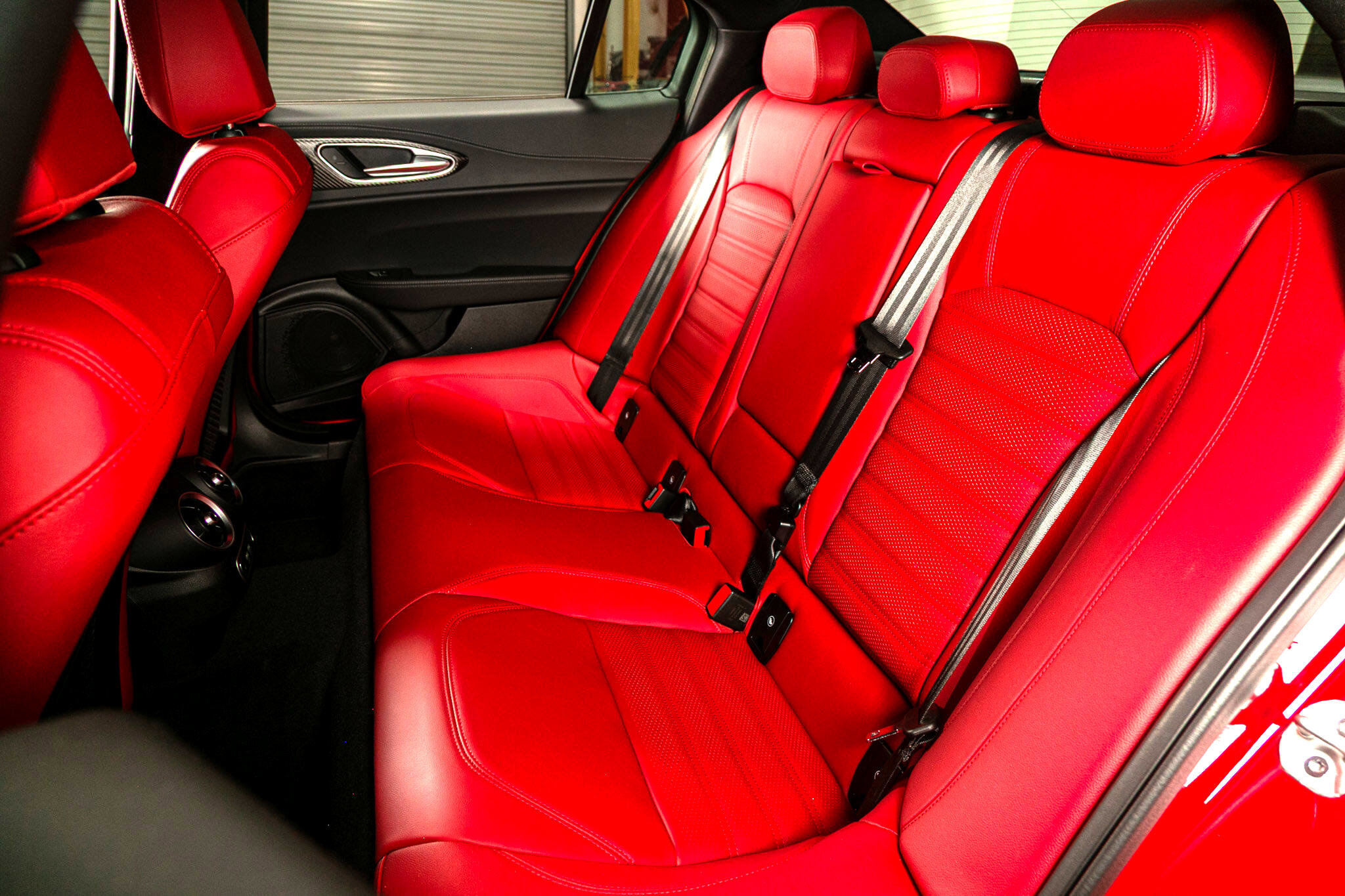 Used 2024 Alfa Romeo Giulia Quadrifoglio image 12