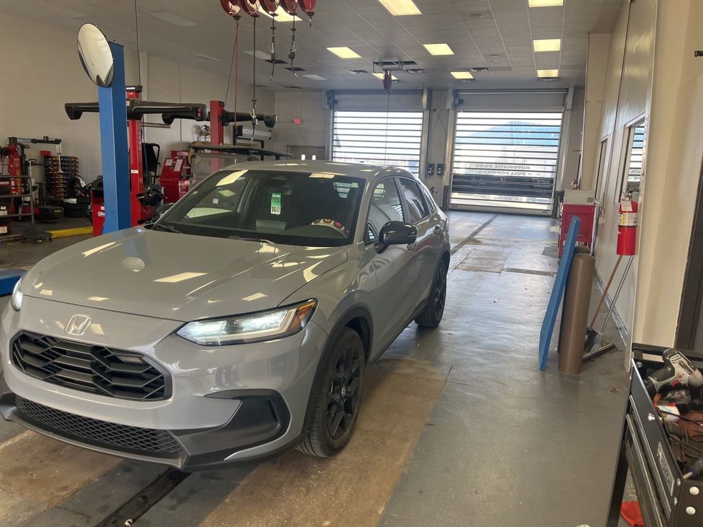 Used 2024 Honda HR-V Sport image 4