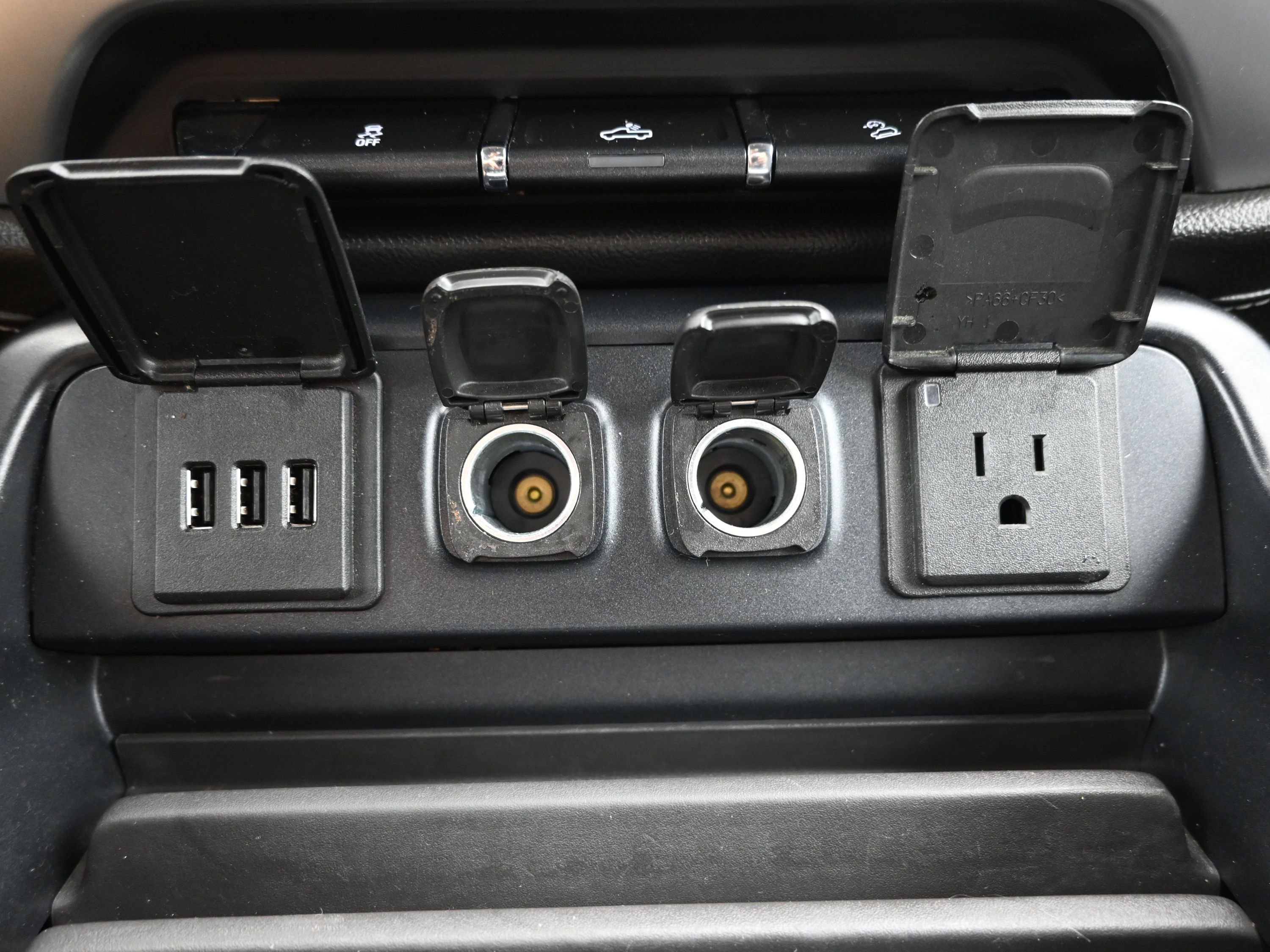 Used 2015 GMC Sierra 1500 SLE w/ SLE Value Package AWD/4WD image 20