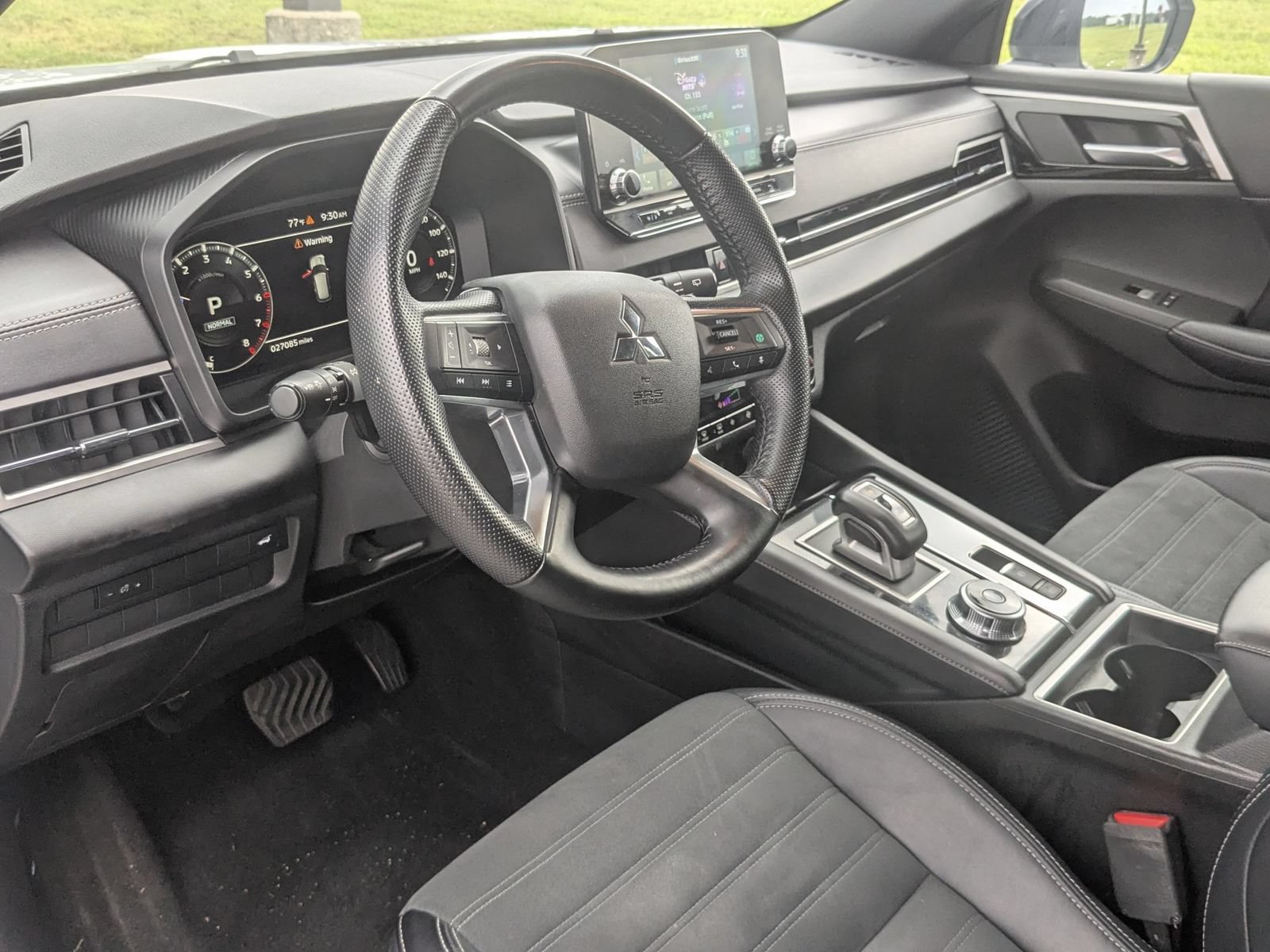 Used 2024 Mitsubishi Outlander SE Black Edition FWD image 15