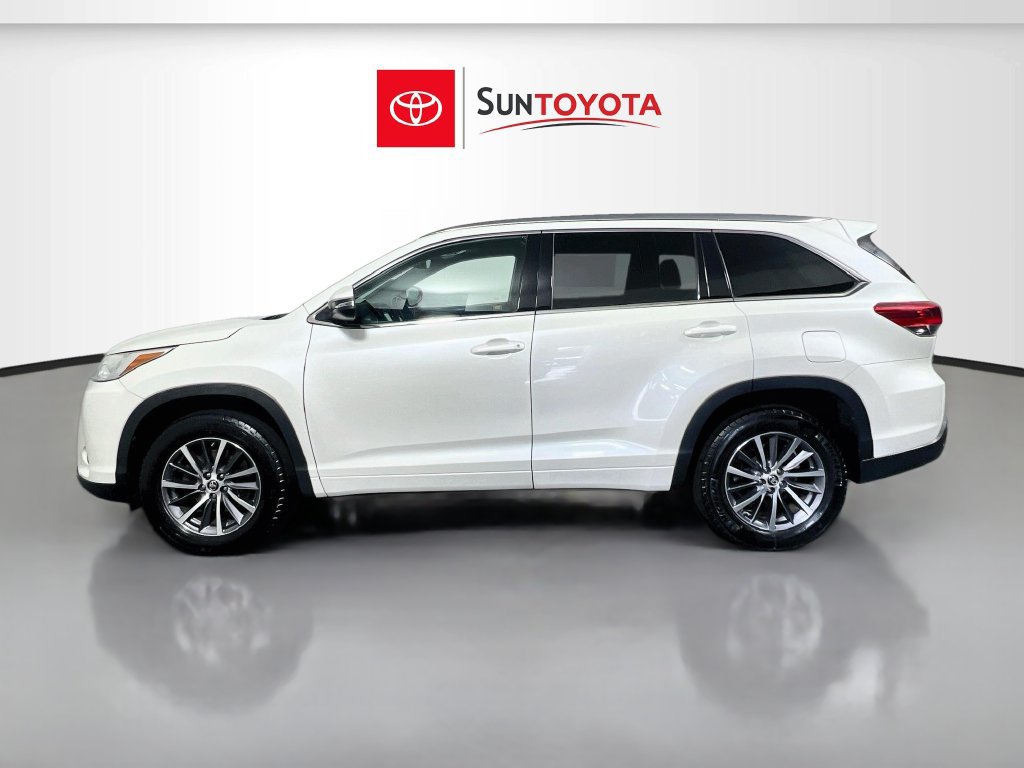 Used 2018 Toyota Highlander XLE FWD image 6
