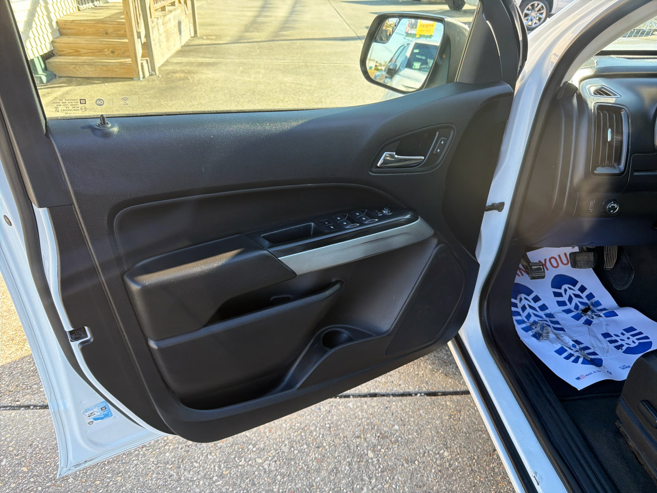 Used 2019 Chevrolet Colorado LT image 17