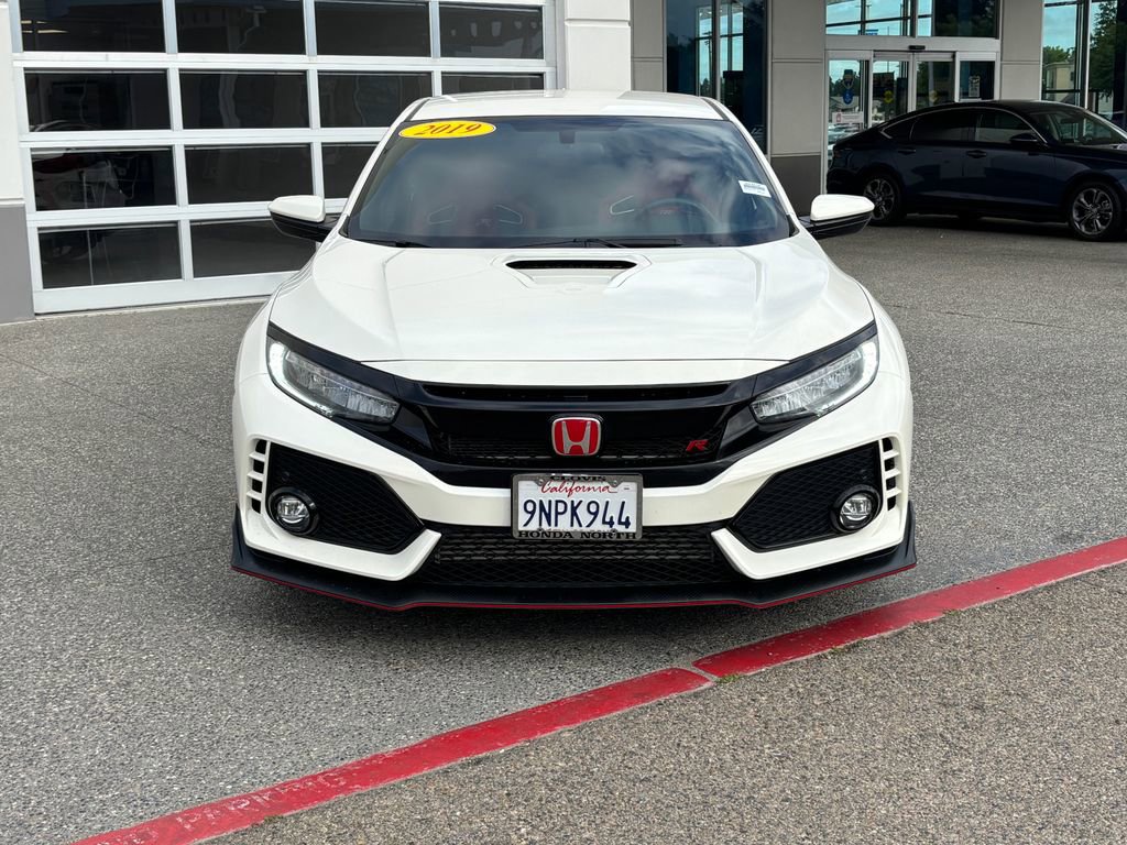 Used 2019 Honda Civic Type R image 2