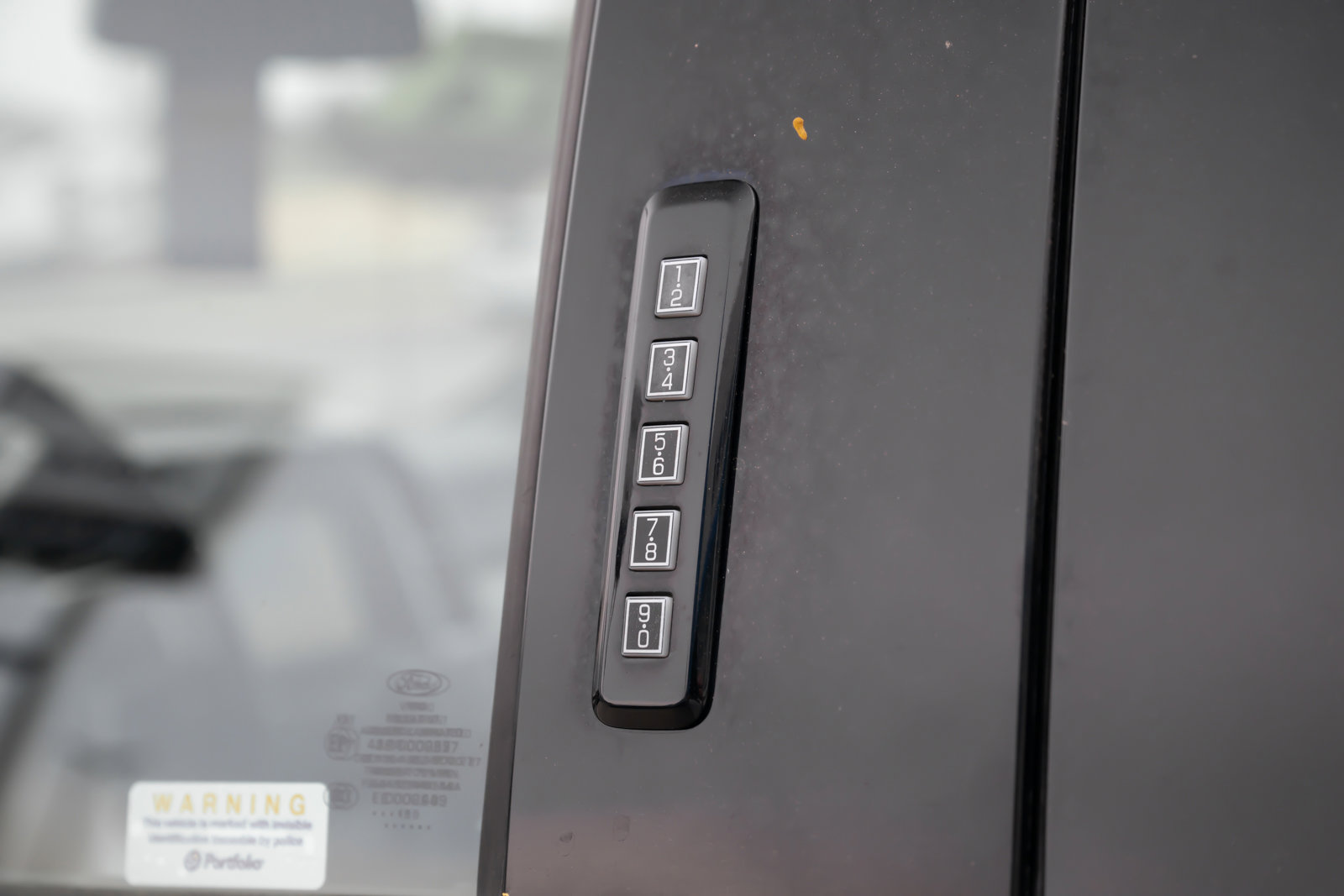 Used 2019 Ford F350 Lariat image 14