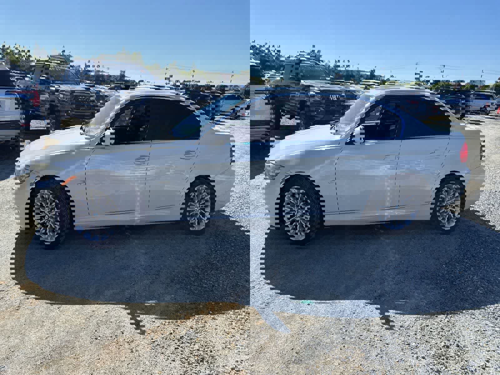 Used 2011 BMW 335i Sedan image 8