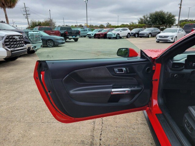 Used 2024 Ford Mustang Convertible image 12