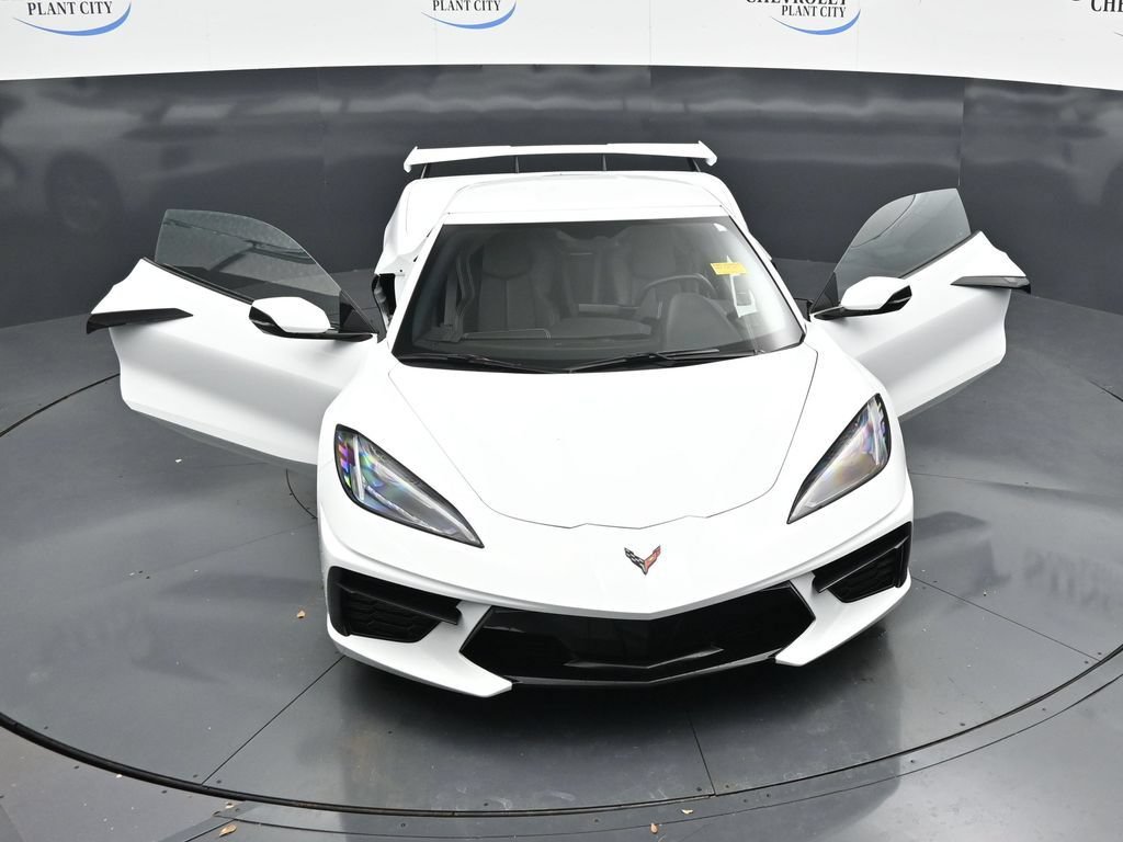 Used 2020 Chevrolet Corvette Stingray Coupe w/ 1LT RWD image 34