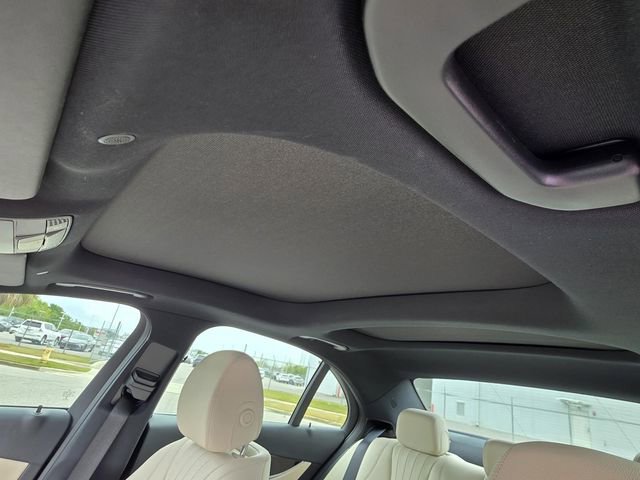 Used 2021 Mercedes-Benz E 350 4MATIC Sedan image 7
